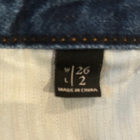 Abercrombie 26 (US 2) Super High Rise Button Fly Denim Women’s Jeans Shorts - Picture 5 of 9